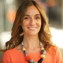 headshot of Laura Juanes Micas