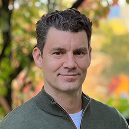 headshot of Scott Livingston