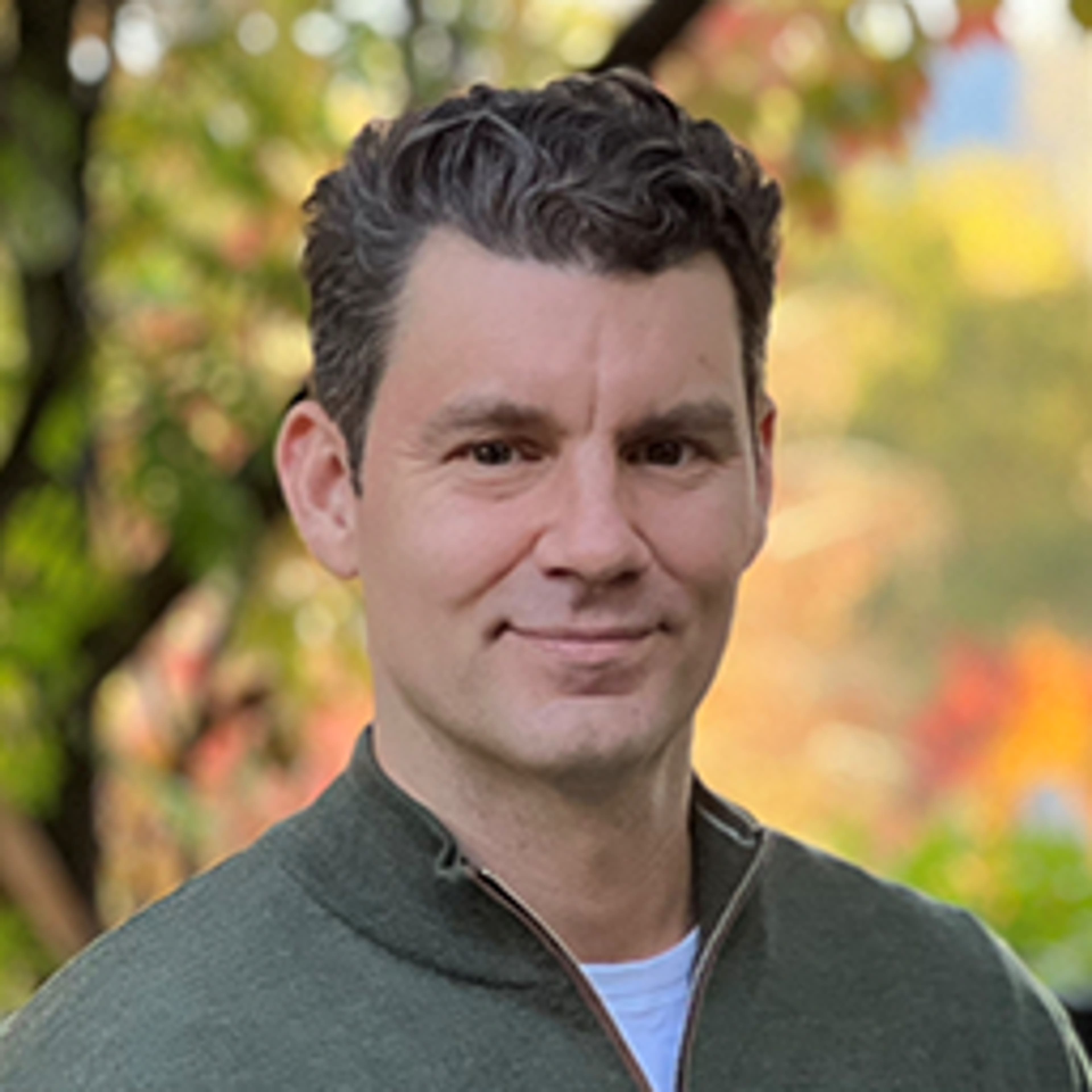 headshot of Scott Livingston