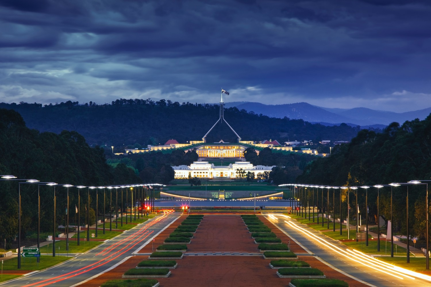 canberra-parliament-hill-australia-privacylaw-091323.jpg
