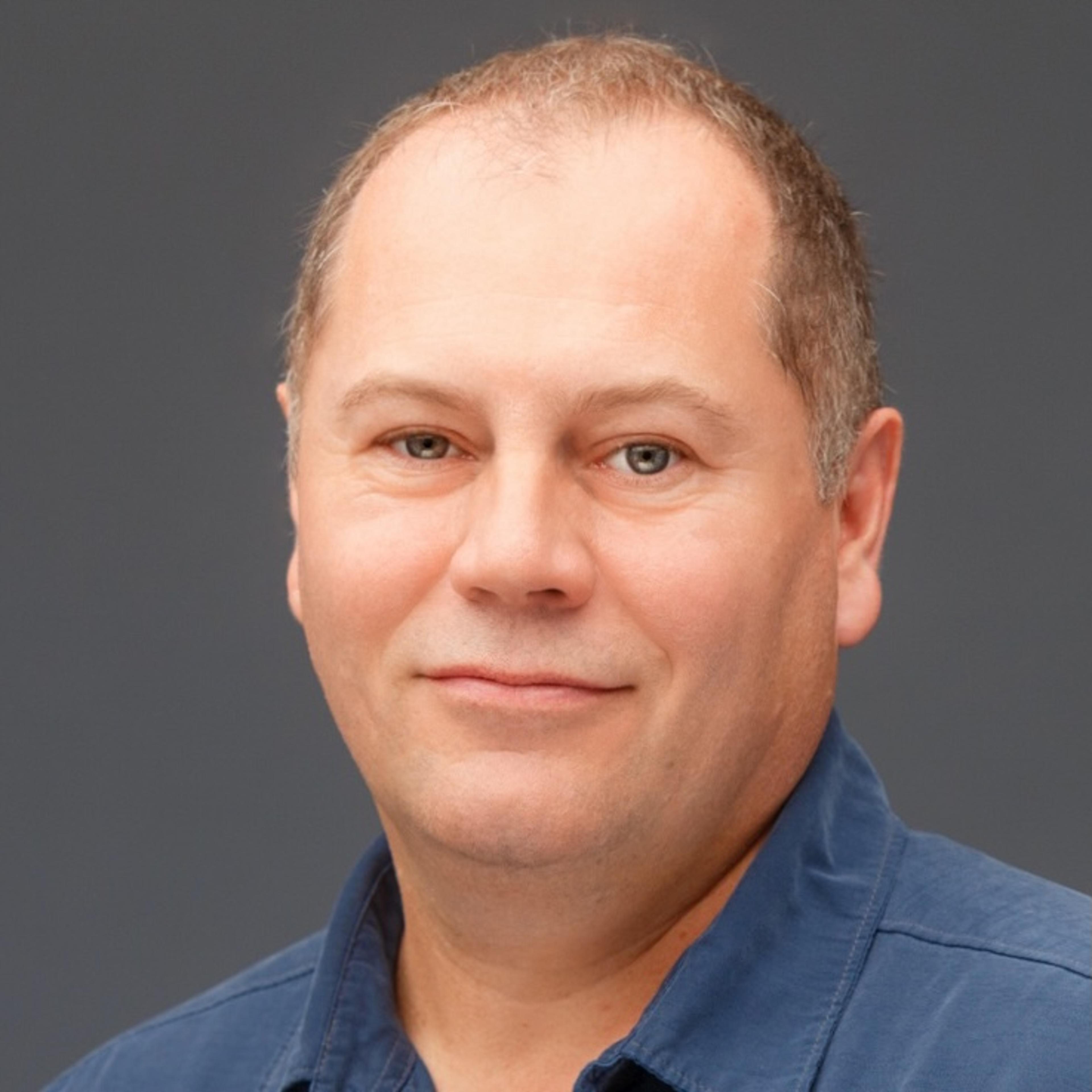 headshot of Pieter Viljoen