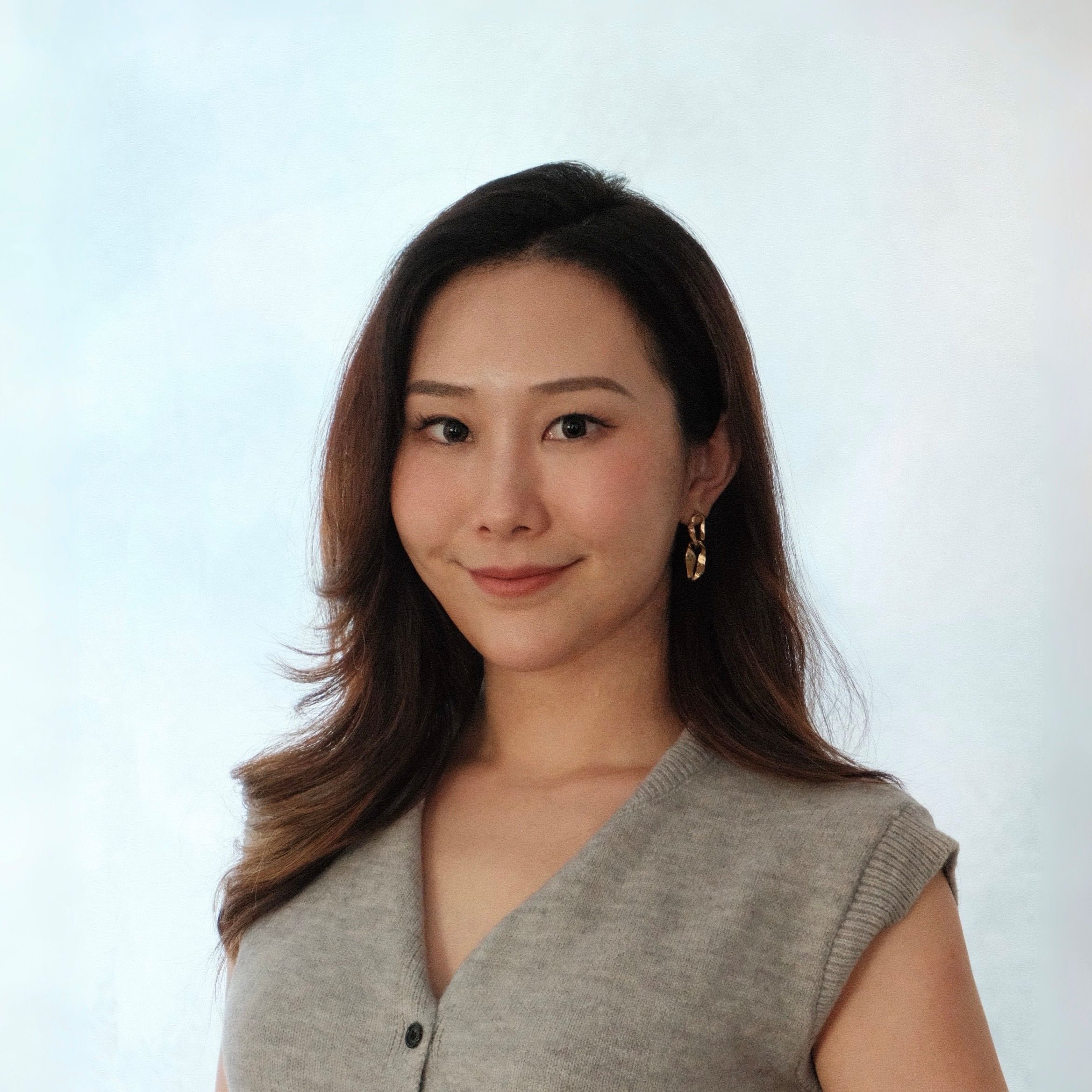 headshot of Ellie Zhao