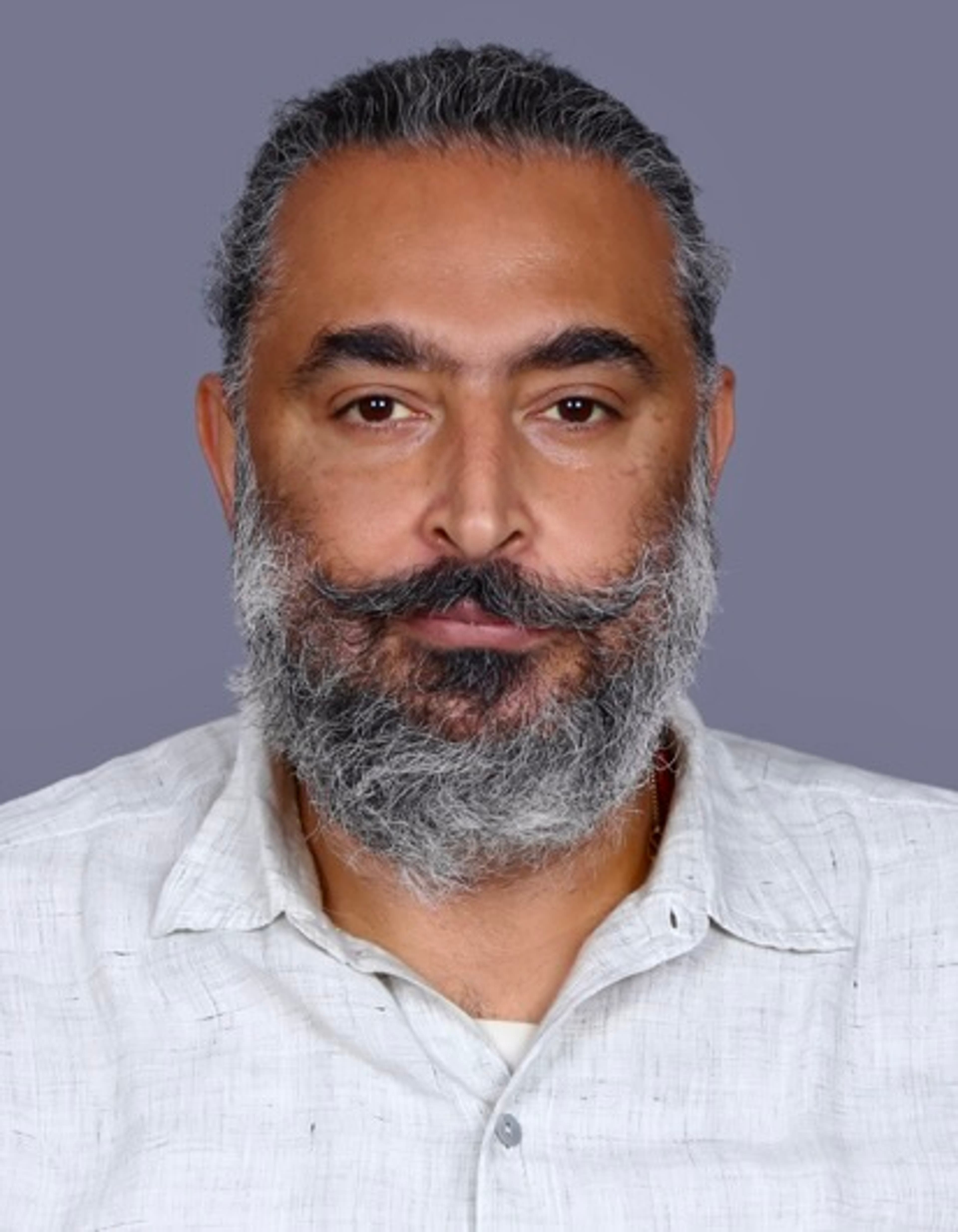 headshot of Gurjot Singh