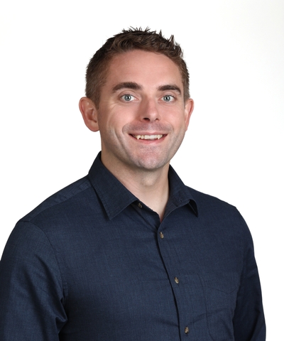 headshot of Robert Fett