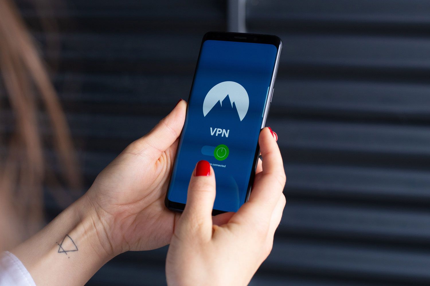 vpn-hand-phone-personal-privacy-0005.jpg