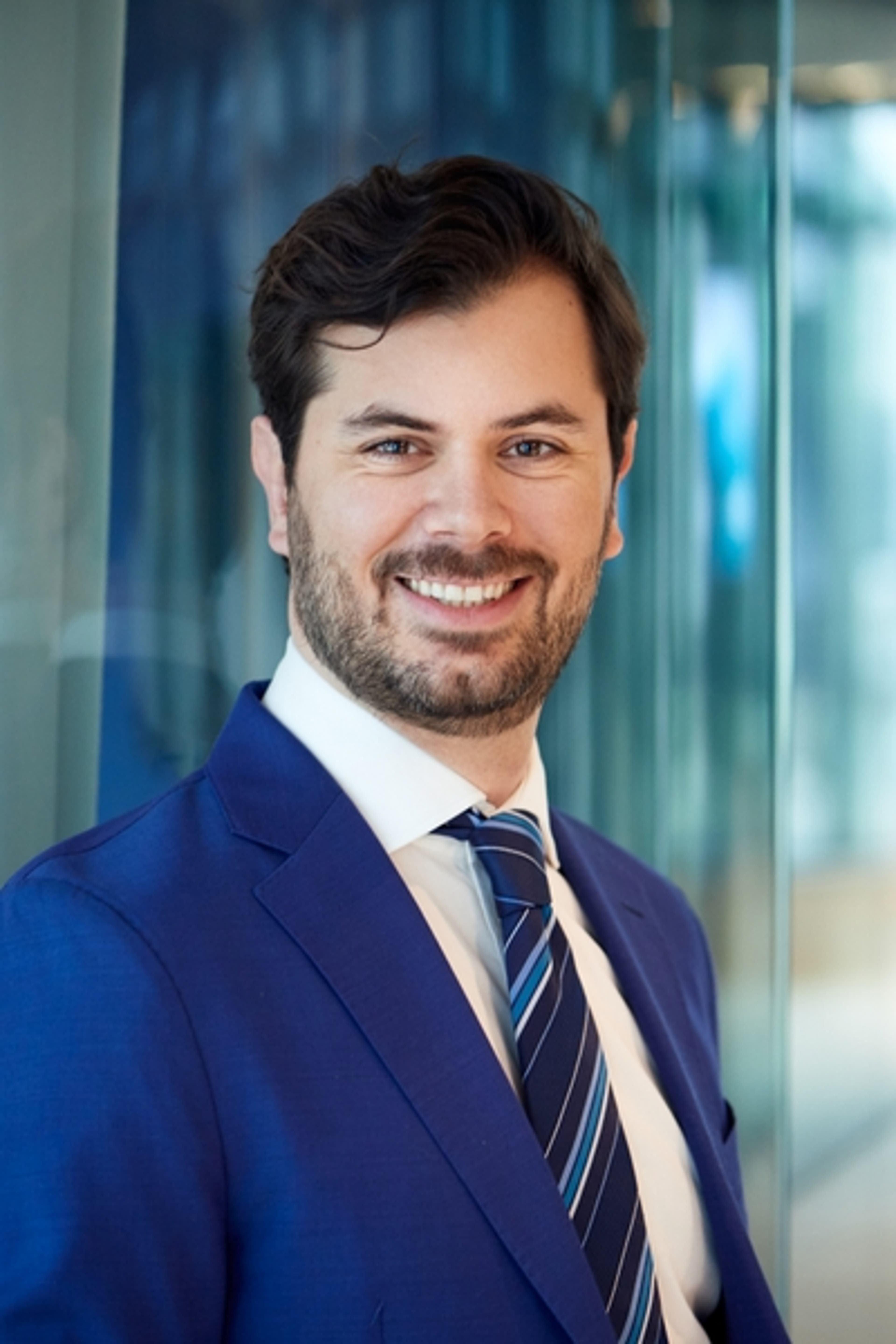 headshot of Roberto Girardi