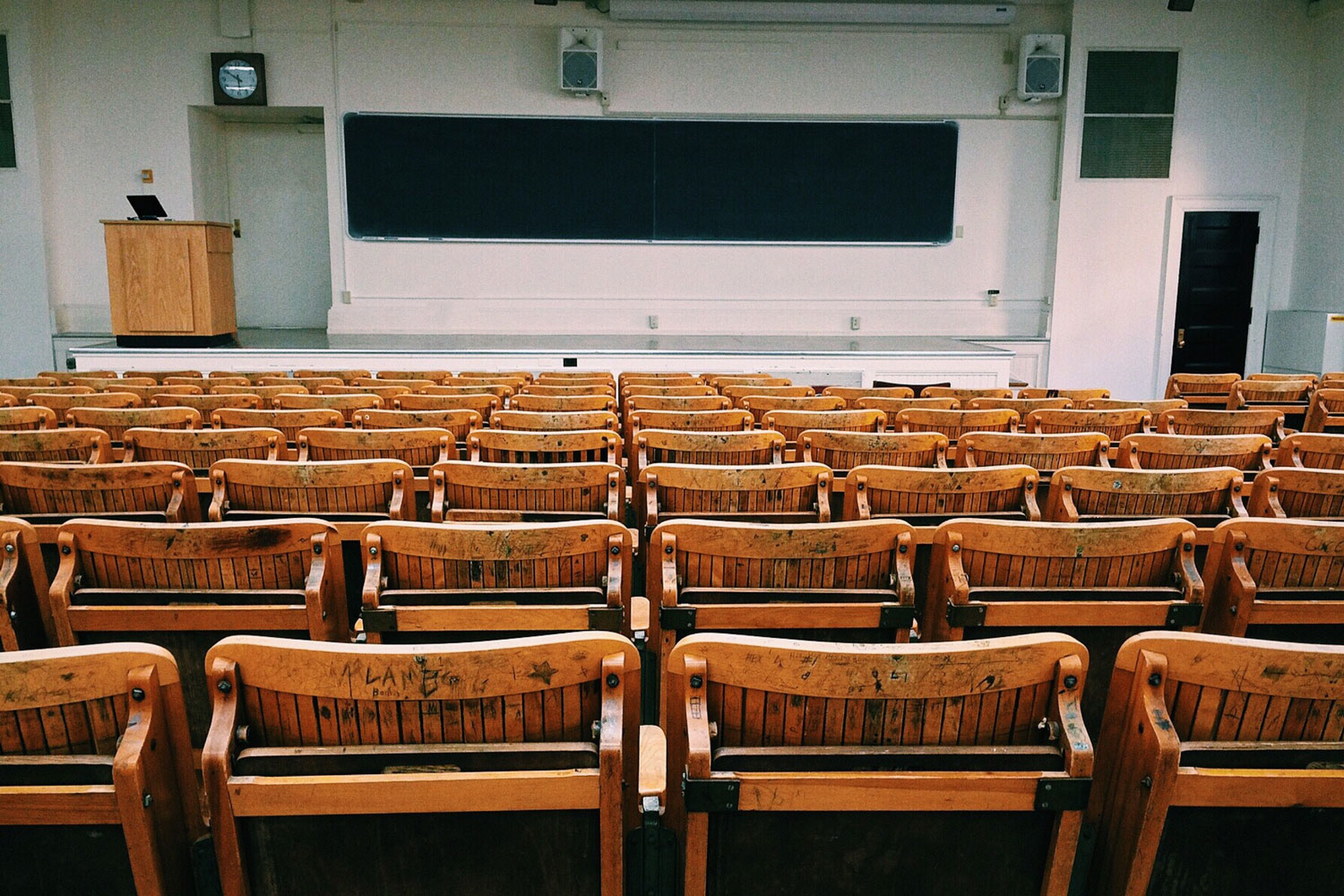 lecture-hall-empty-seats-education-0013.jpg
