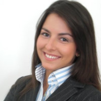 headshot of Paloma Moura