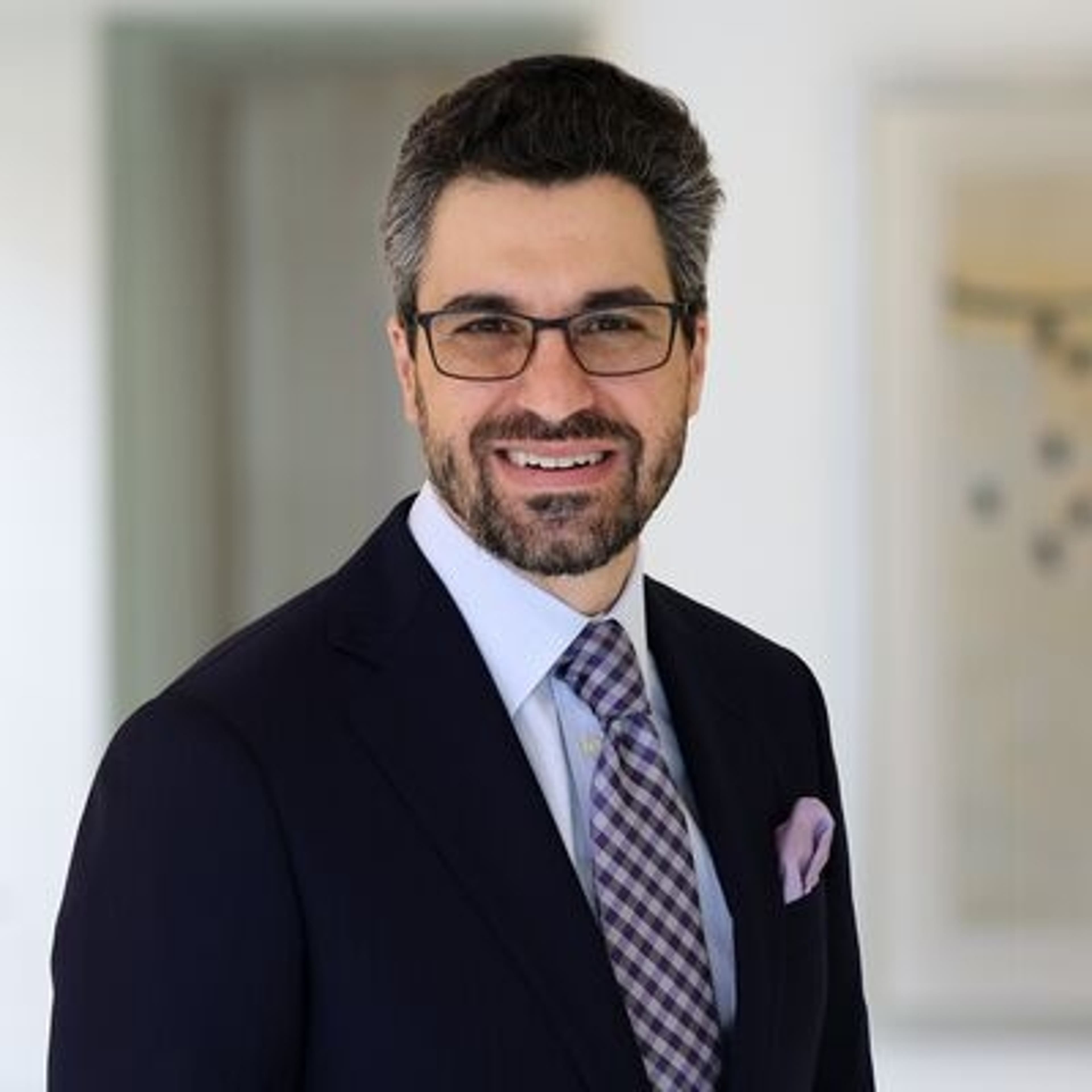 headshot of Matthew Ferraro