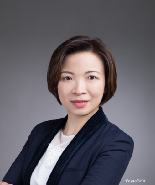 headshot of Sandra Liu