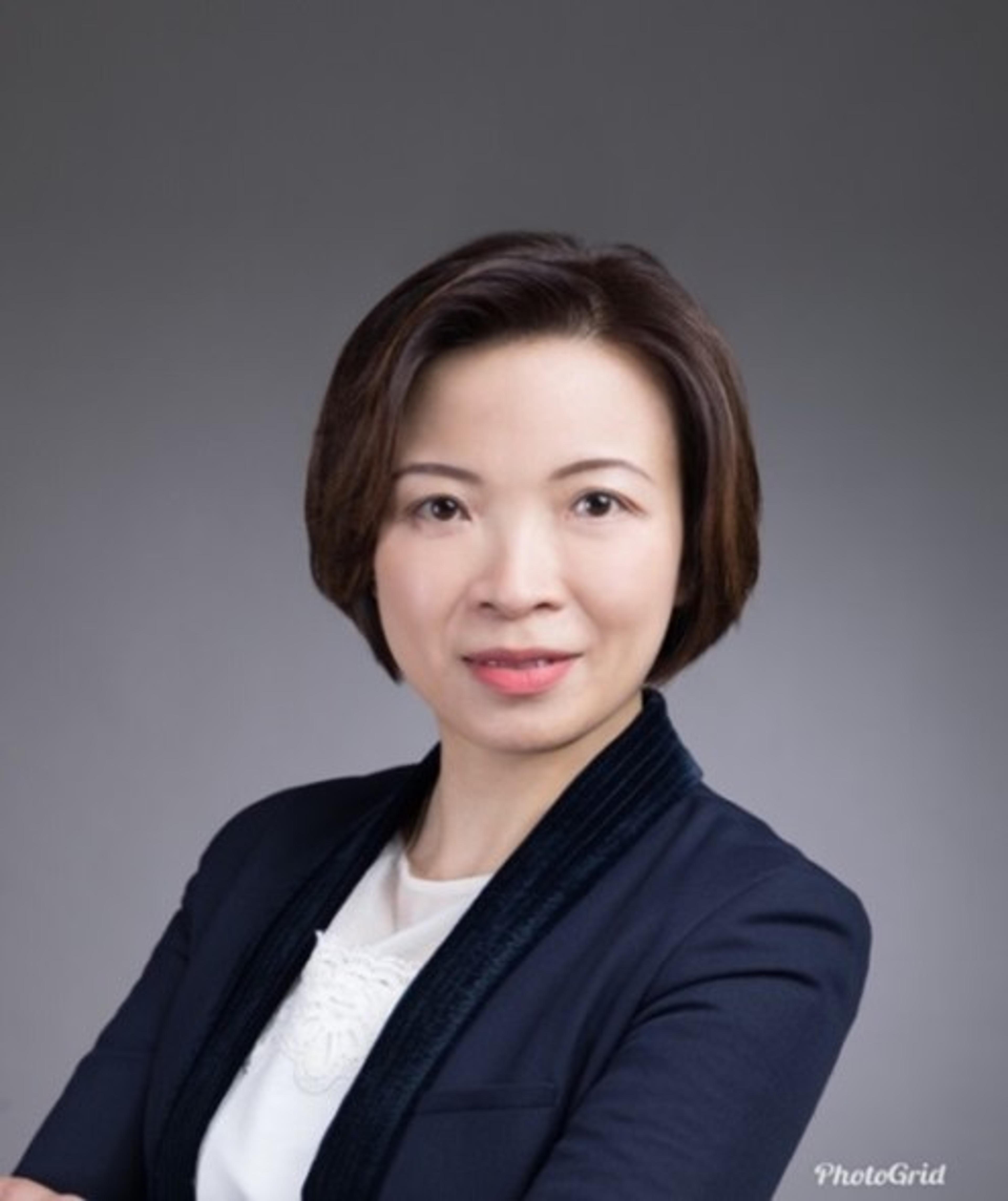 headshot of Sandra Liu