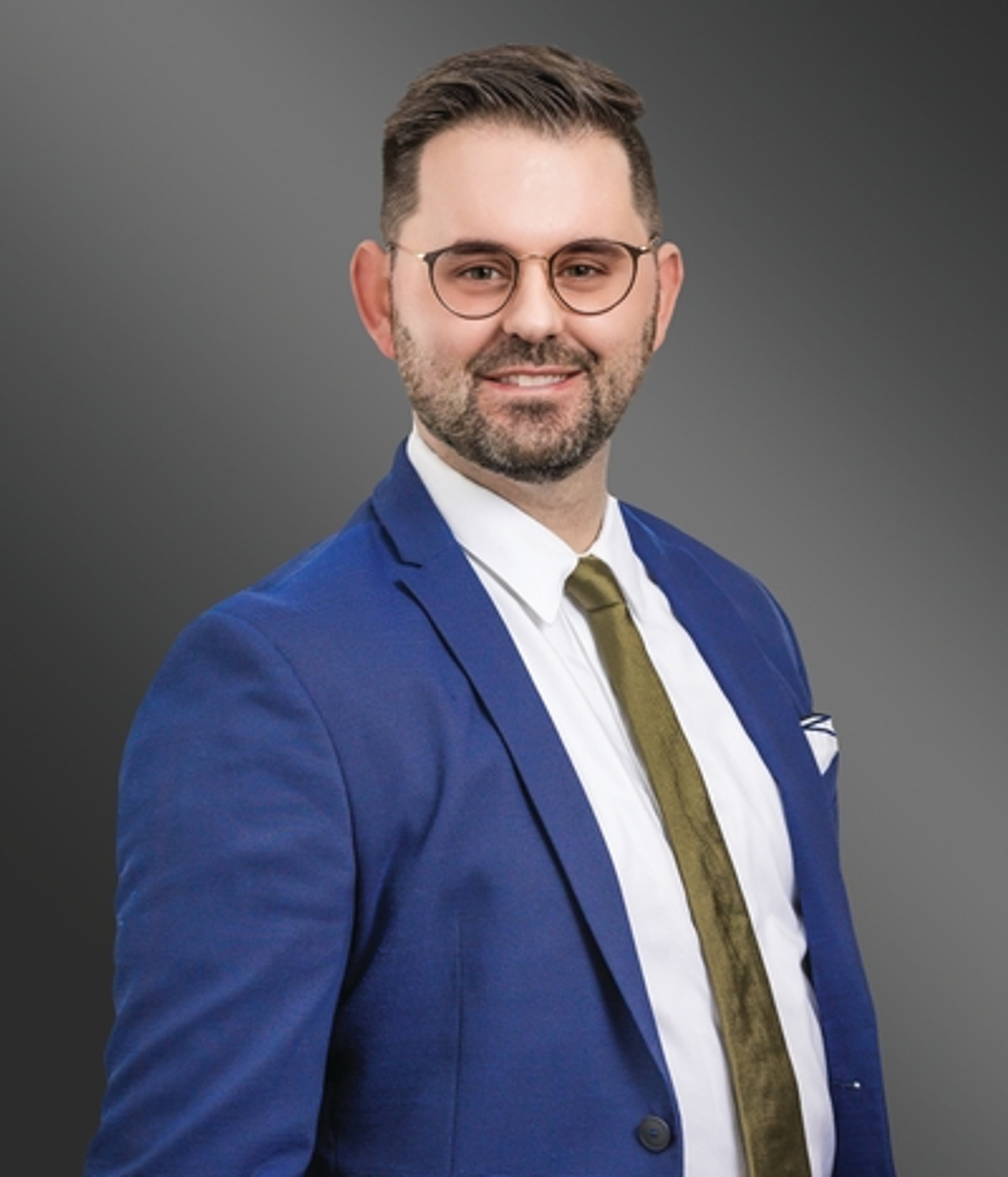 headshot of Darren Abernethy