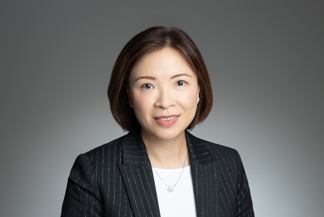 headshot of Sandra Liu