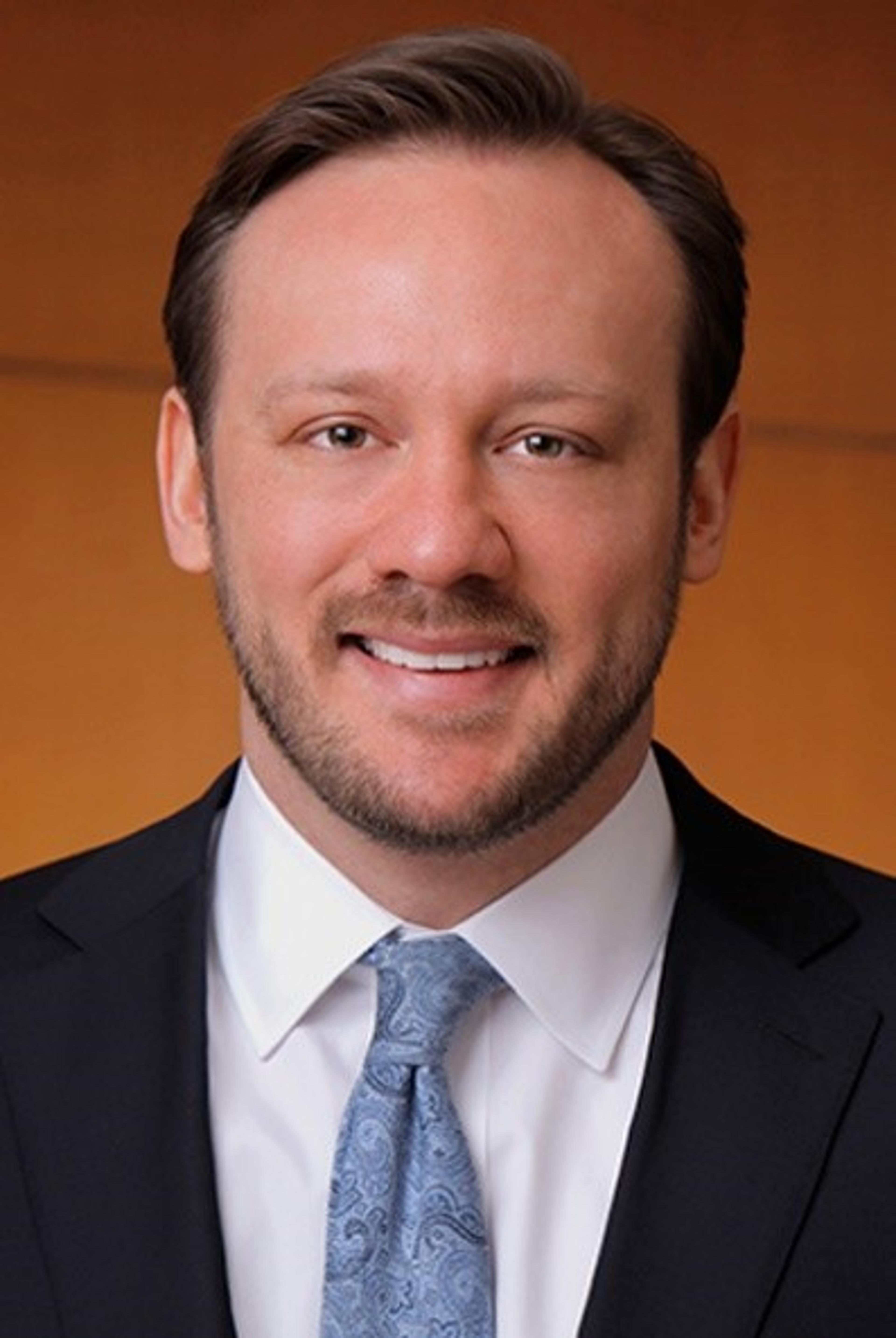 headshot of Matthew Kelly