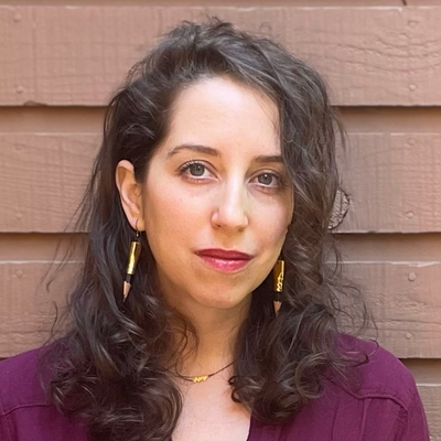 headshot of Amy Kurzweil