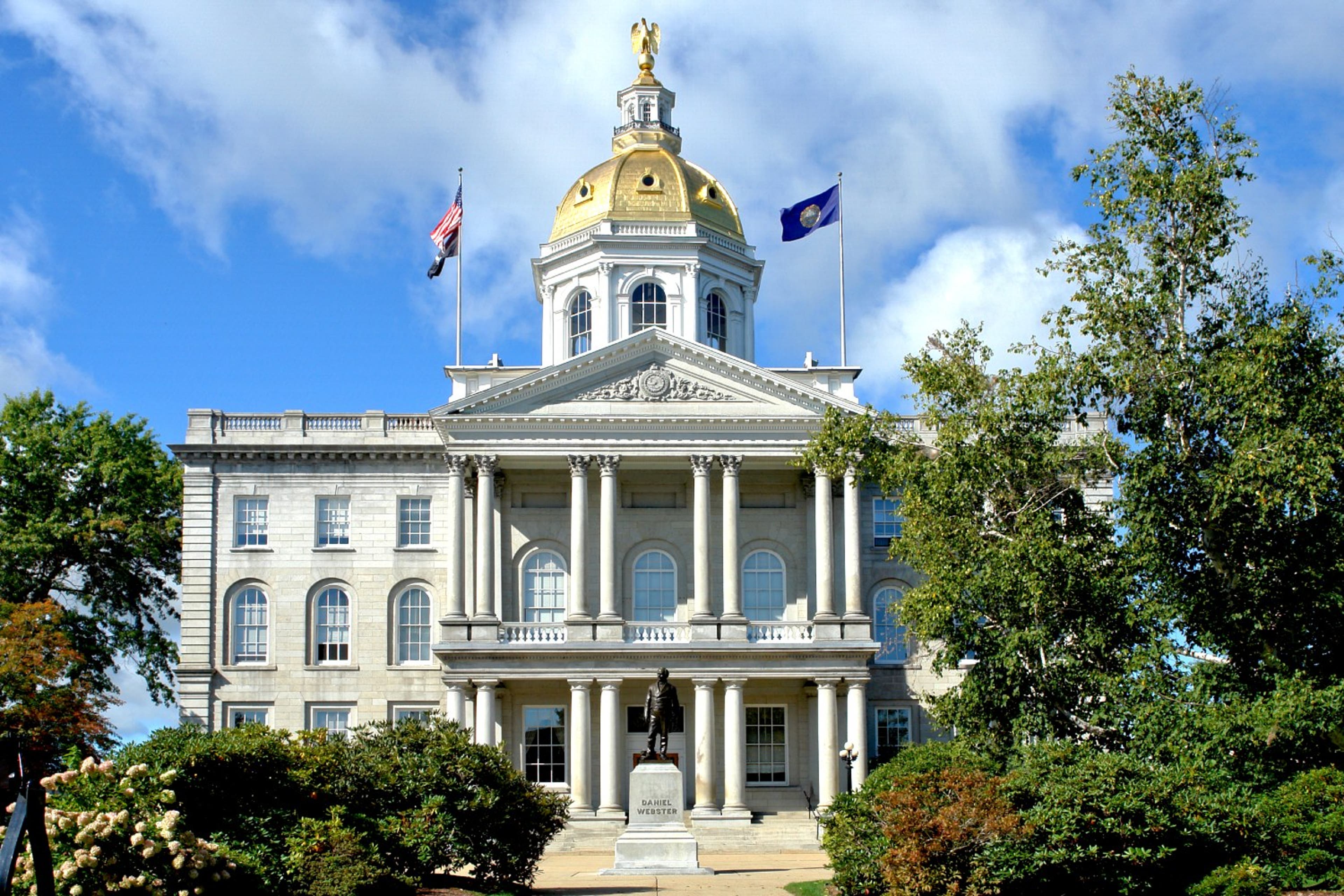 NH-statehouse-us-12224.jpg