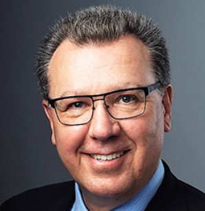 headshot of Fred Oberholzer