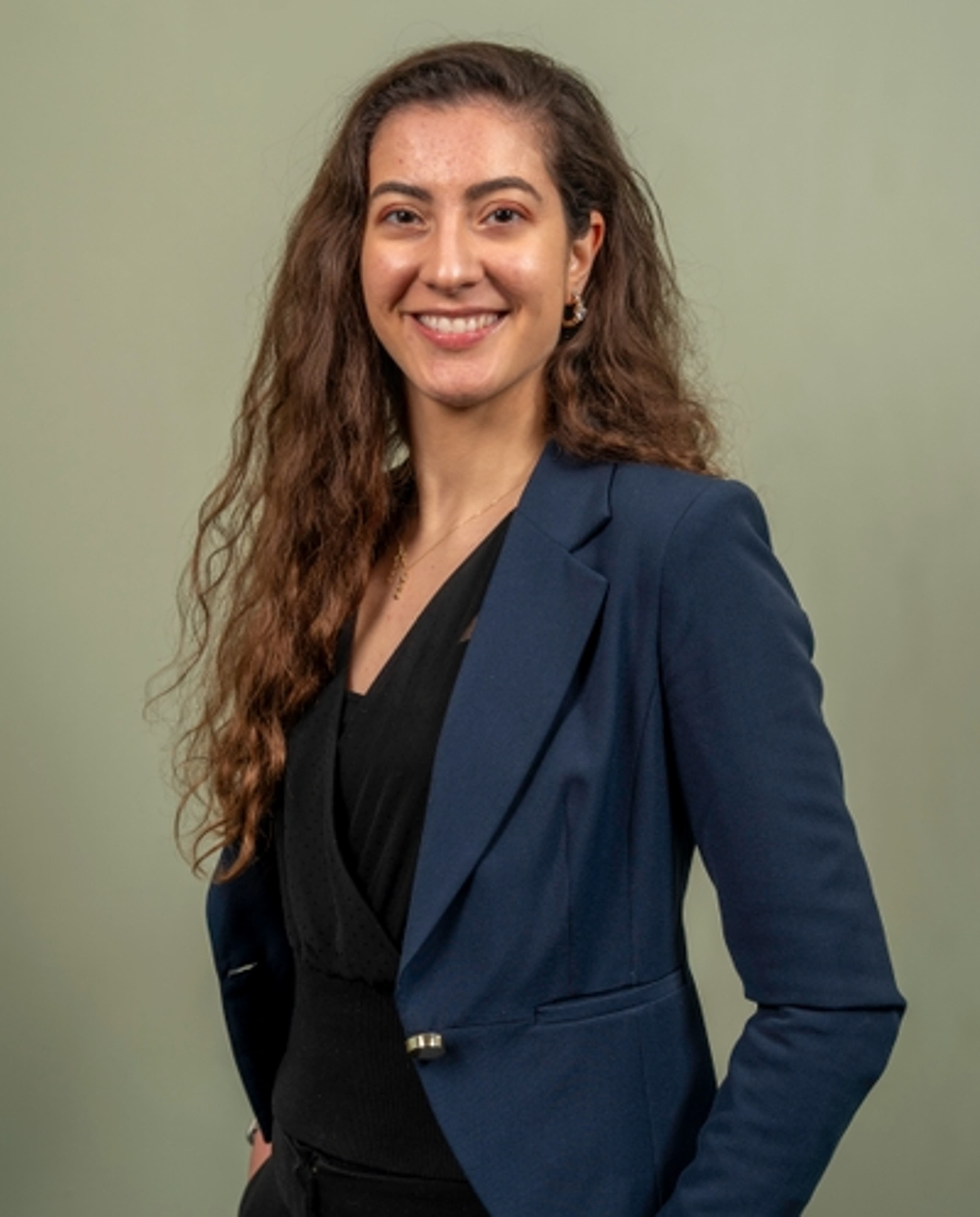 headshot of Yagmur Sahin