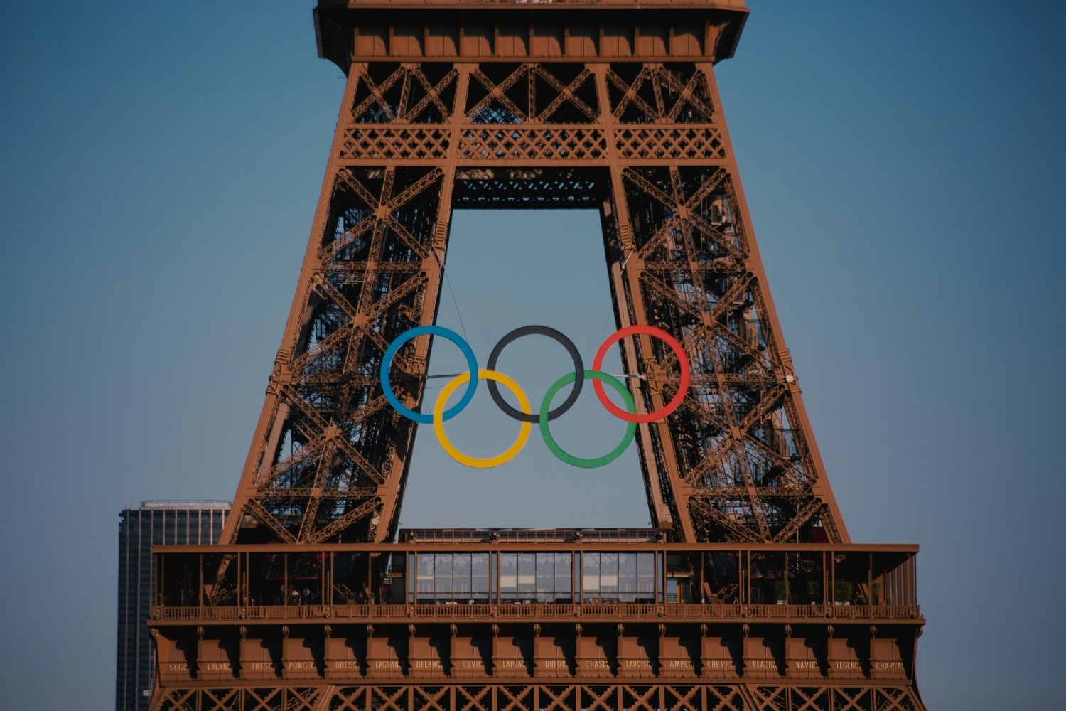 paris-olympics-rings-eiffel-EU-090424.jpg