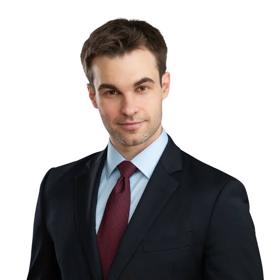 headshot of Anton van Seventer