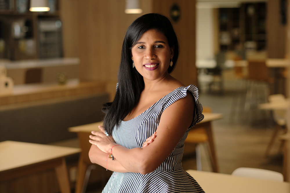 headshot of Lia Hernandez