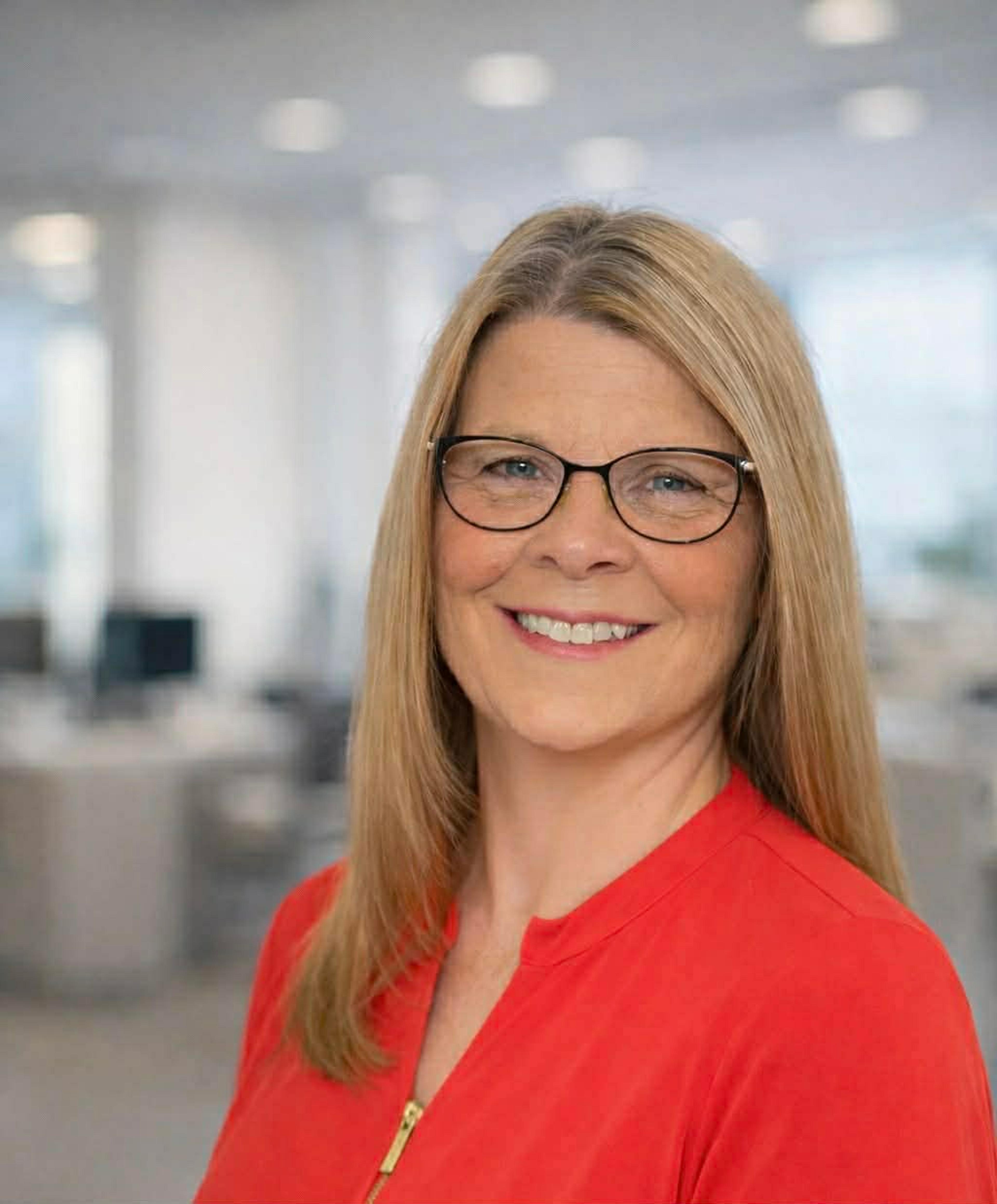 headshot of Holly Hawkins