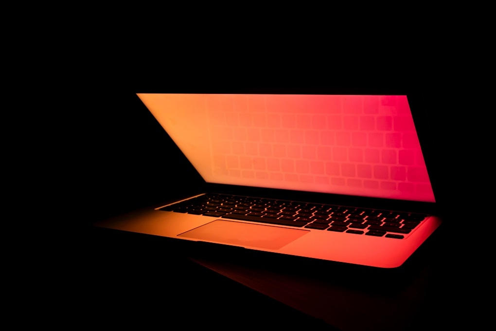 orange-computer-glow-data.jpg
