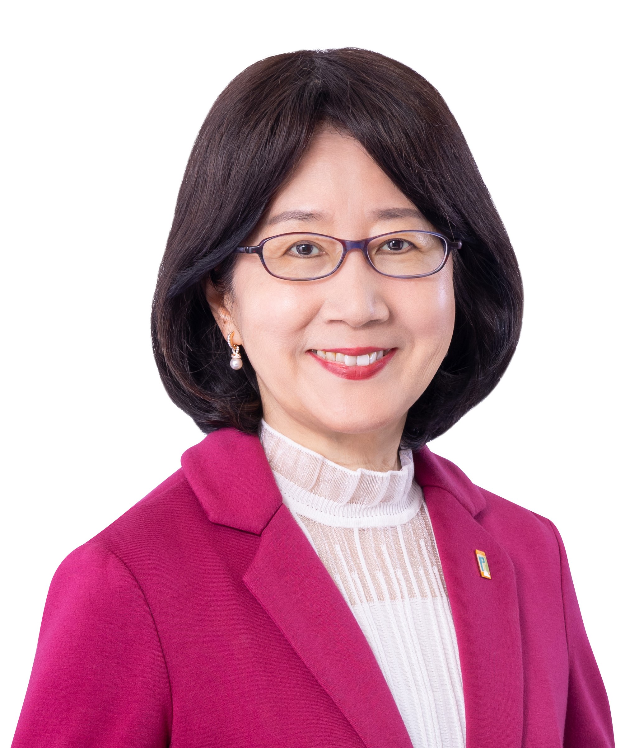 headshot of Ada Chung