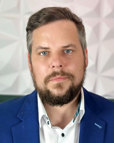 headshot of Benjamin Wilczynski