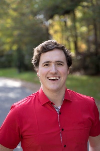 headshot of Peter McClelland