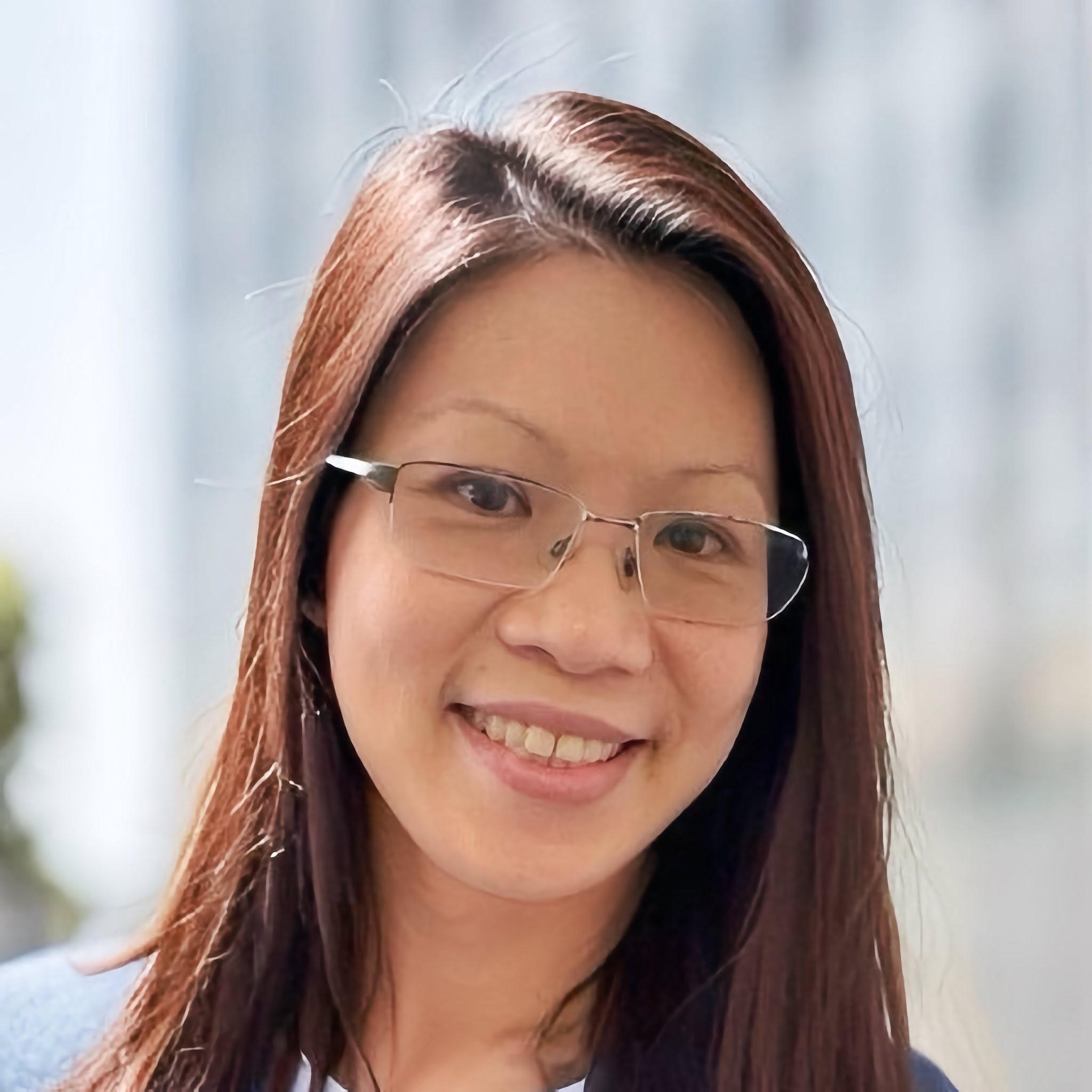 headshot of Veronica Tan