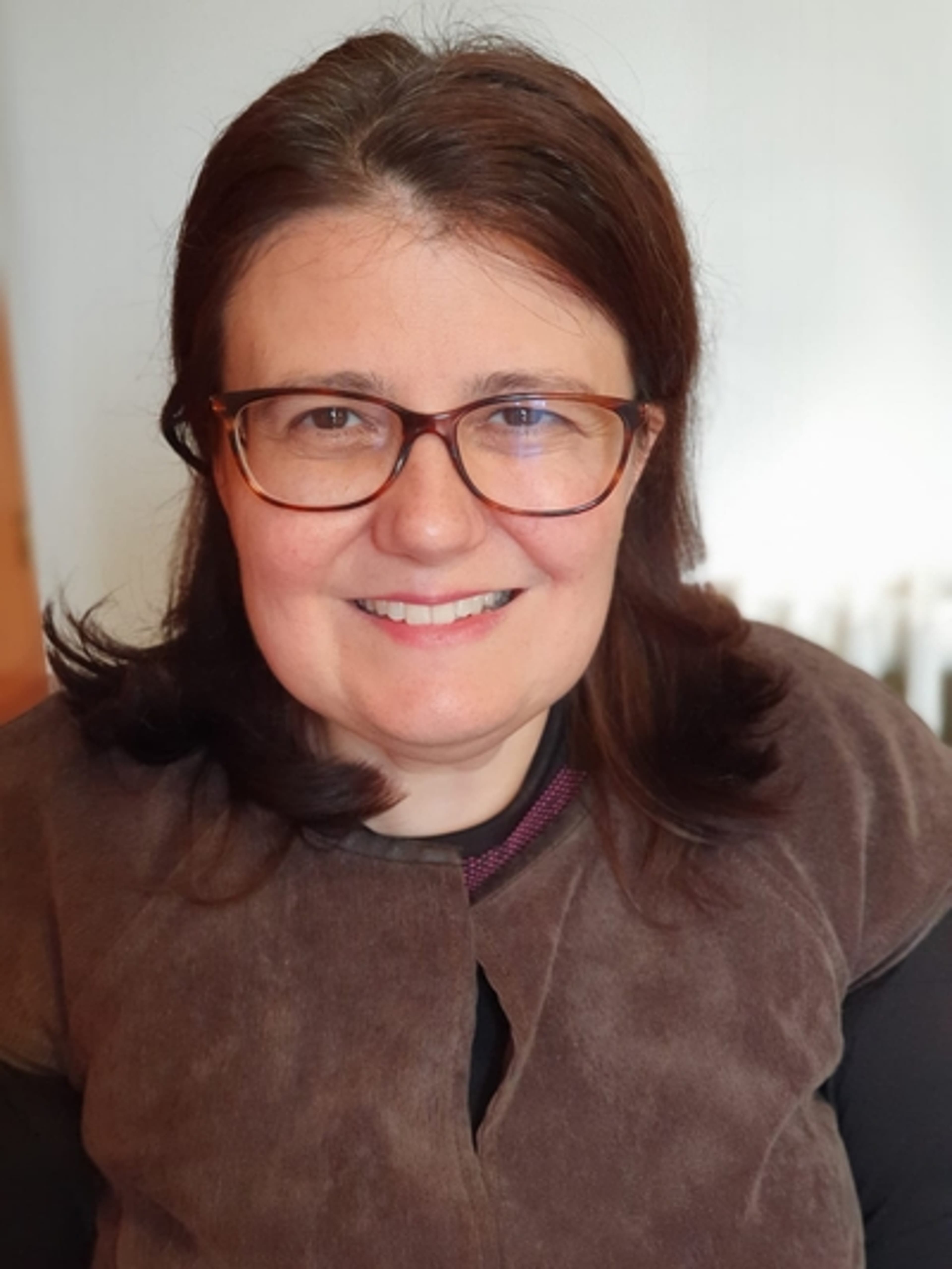 headshot of Lucie Fustec