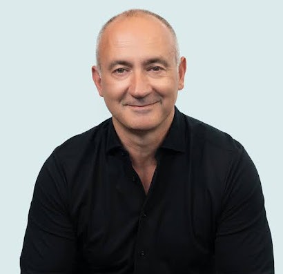 headshot of Michael Serbinis
