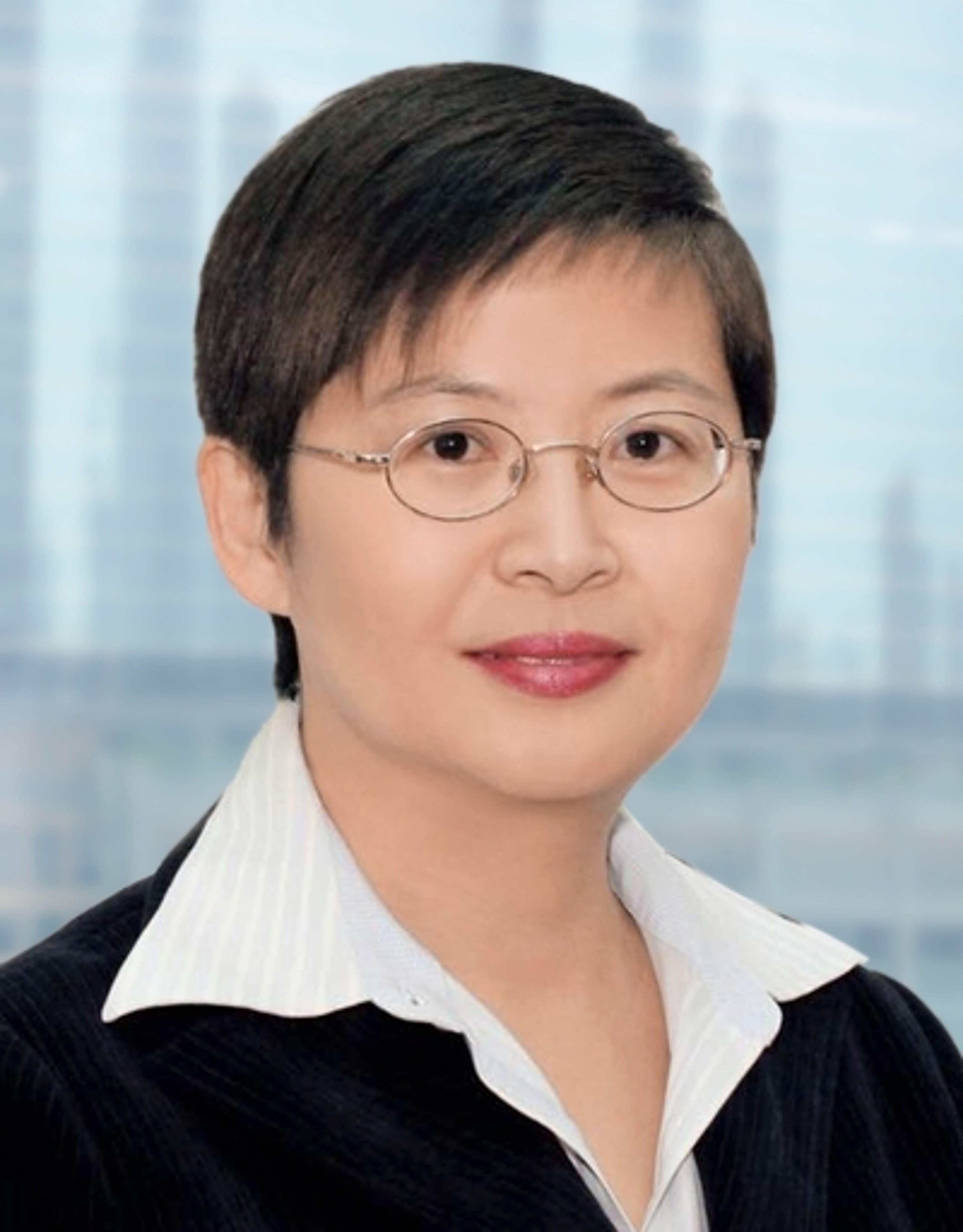 headshot of Barbara Li
