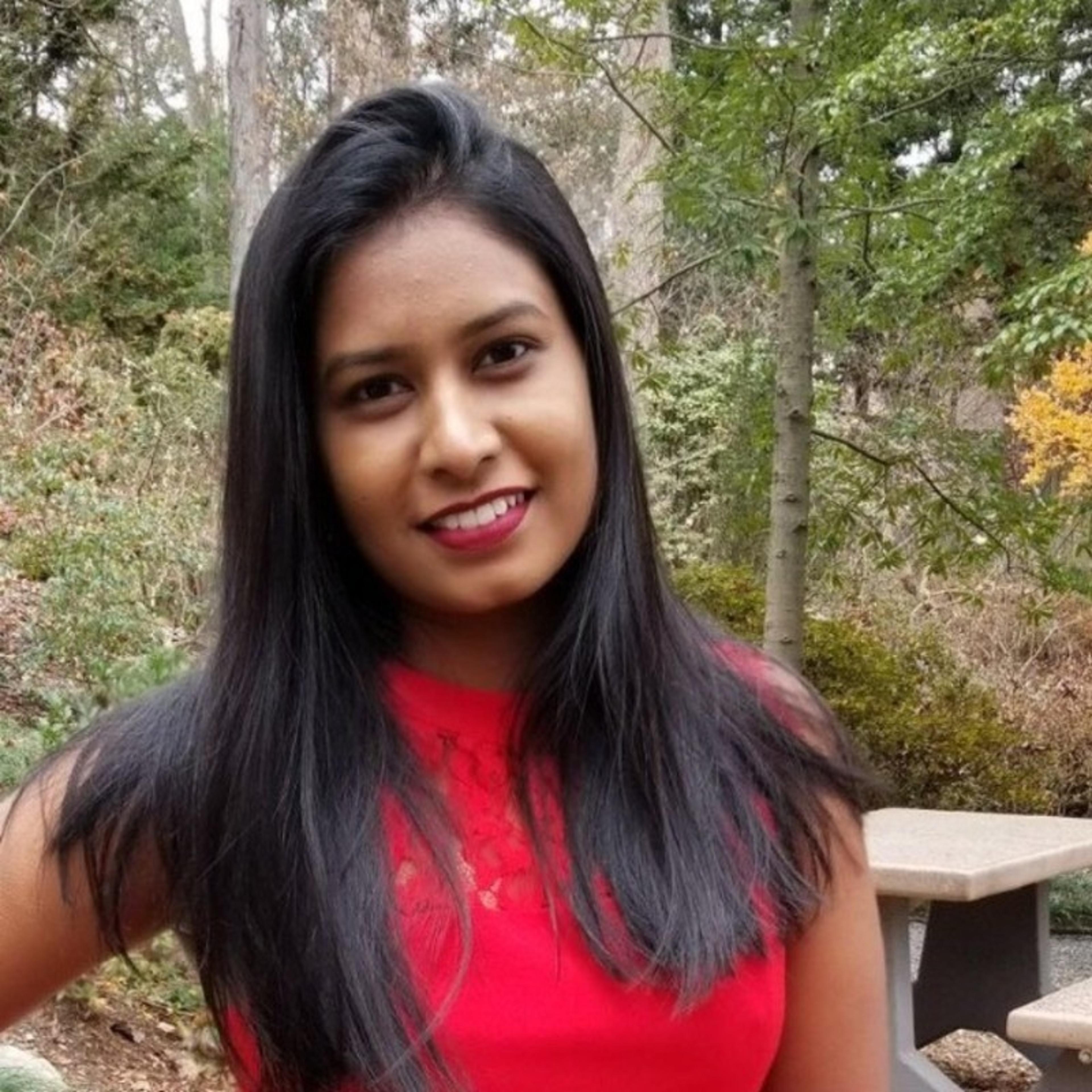 headshot of Nikhita Munlagiri