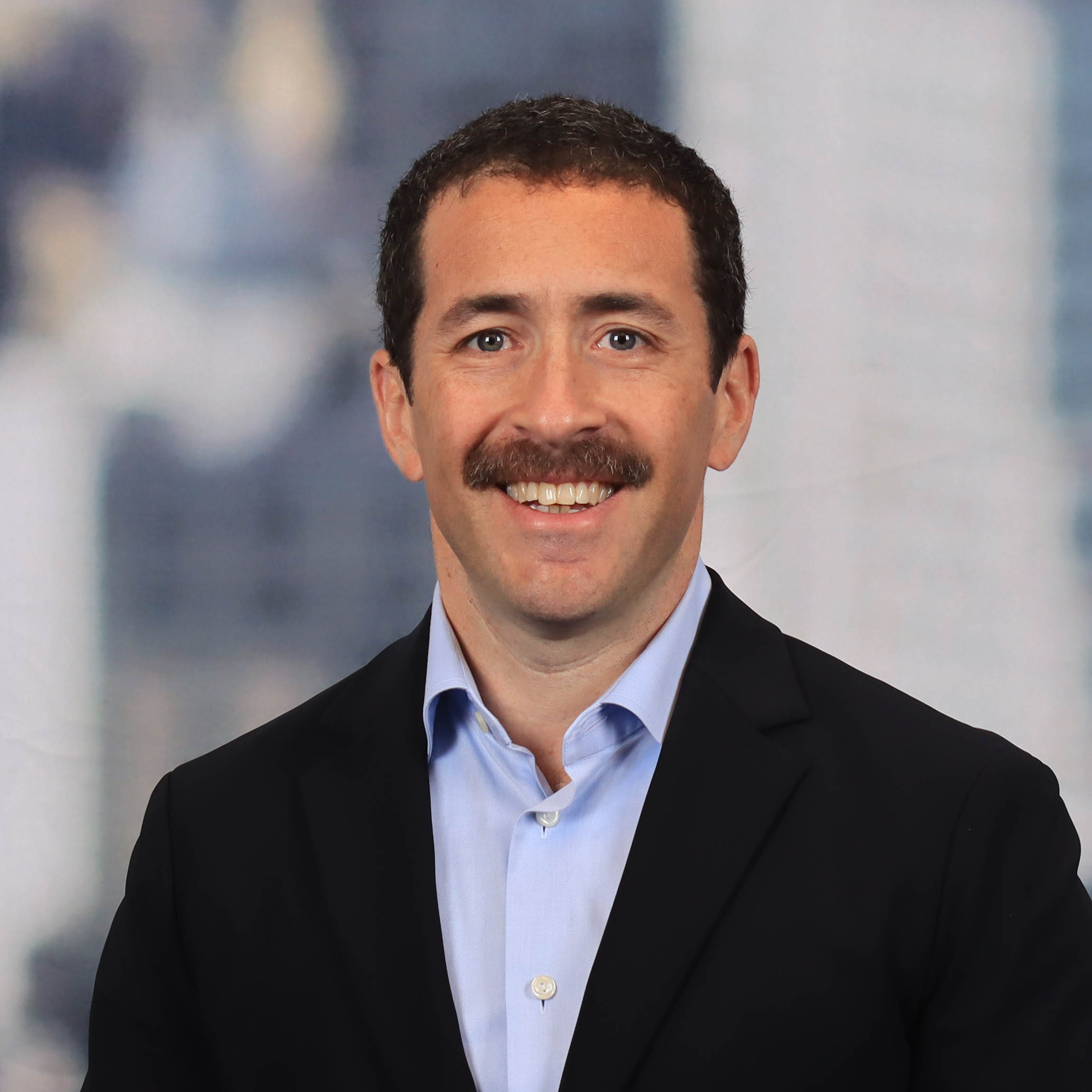 headshot of Seth Blinder