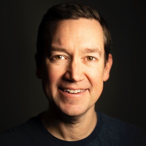 headshot of Stephen Bolinger