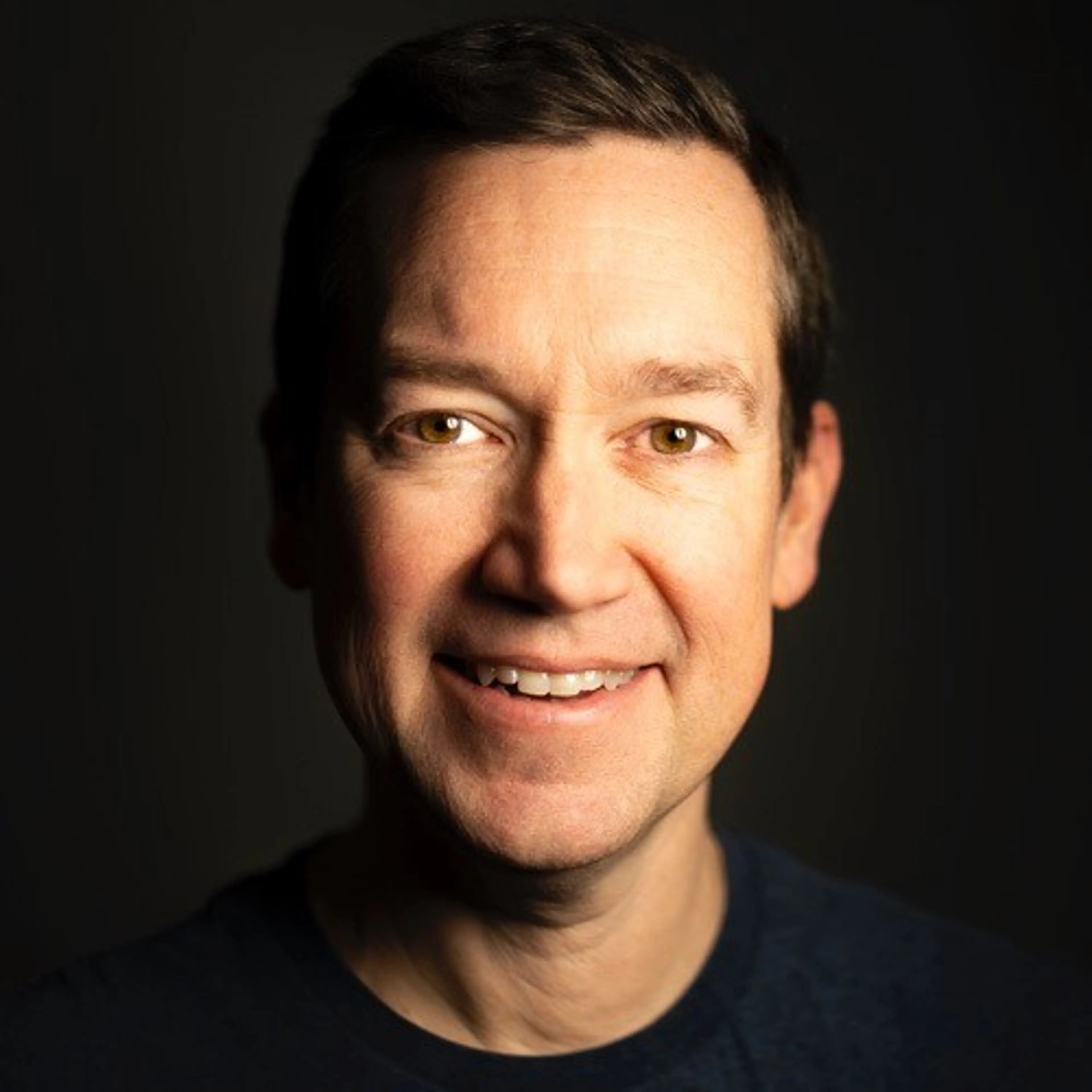 headshot of Stephen Bolinger