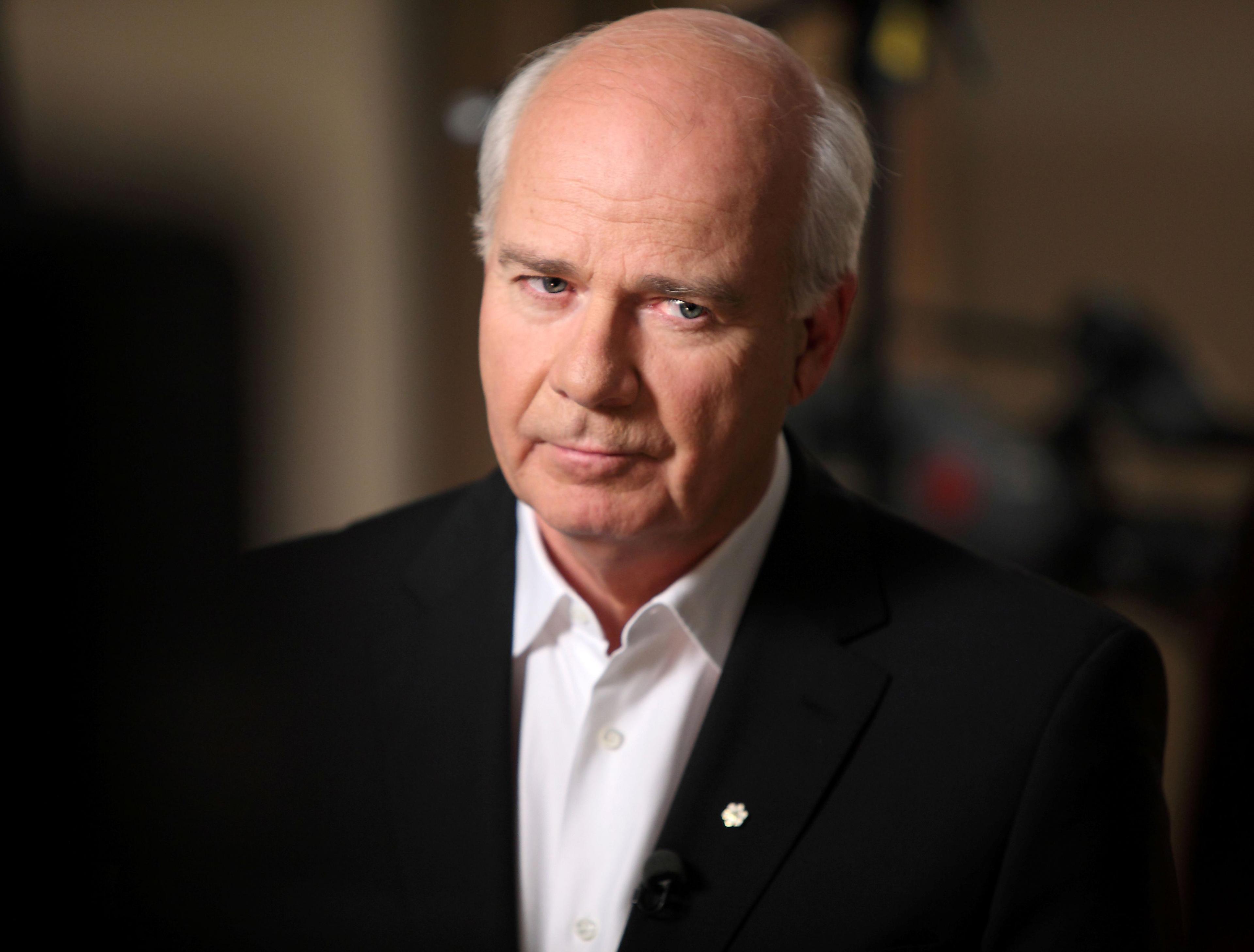 headshot of Peter Mansbridge