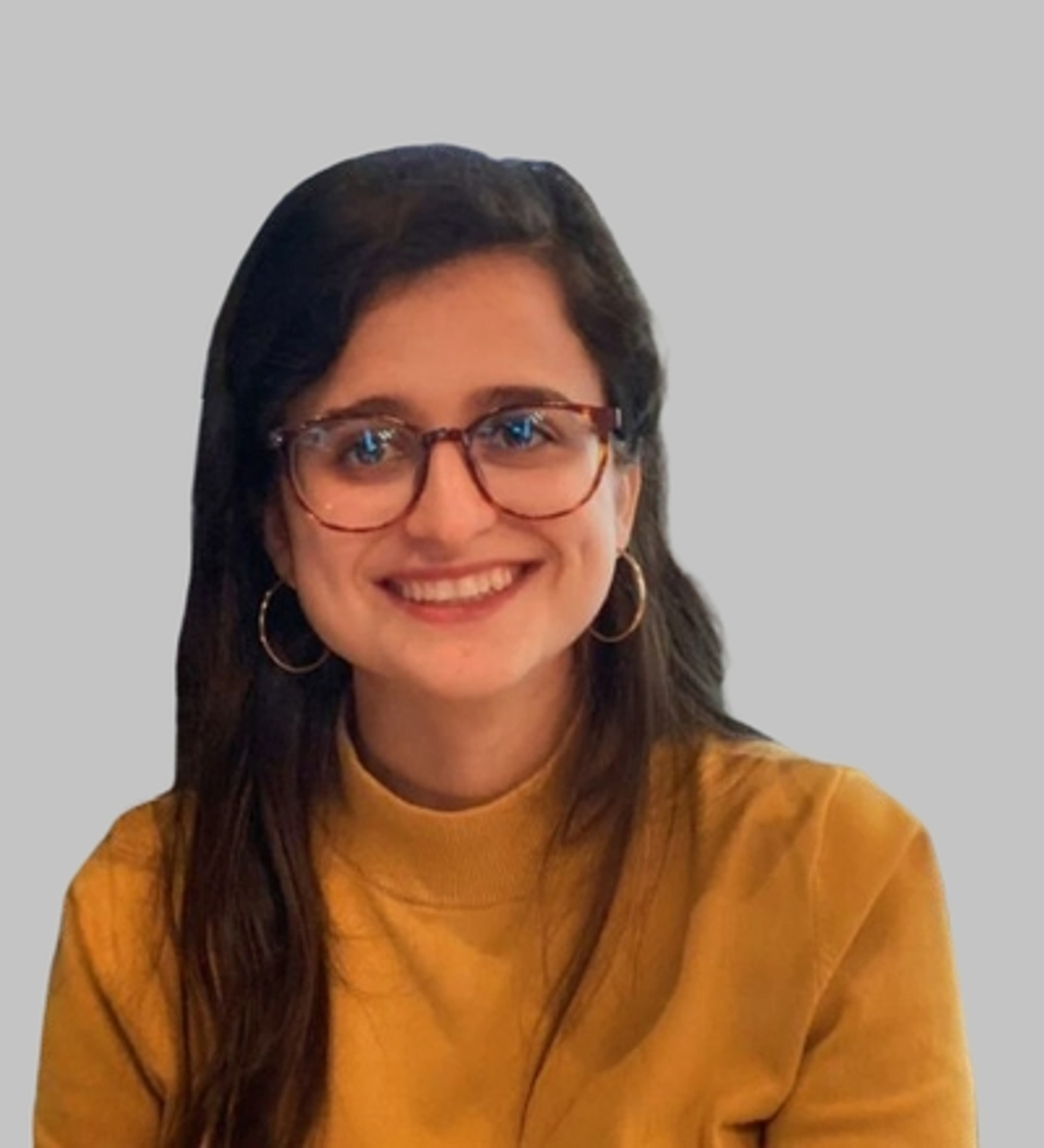 headshot of Mariana Evram