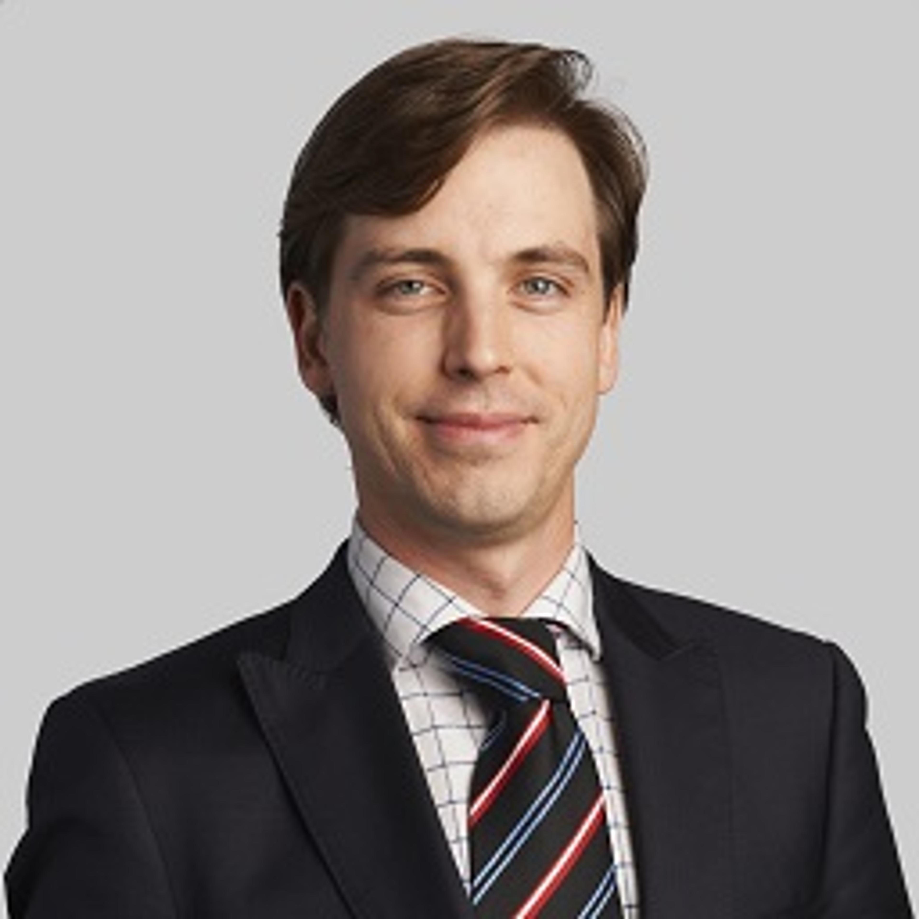 headshot of Adrian Fischer