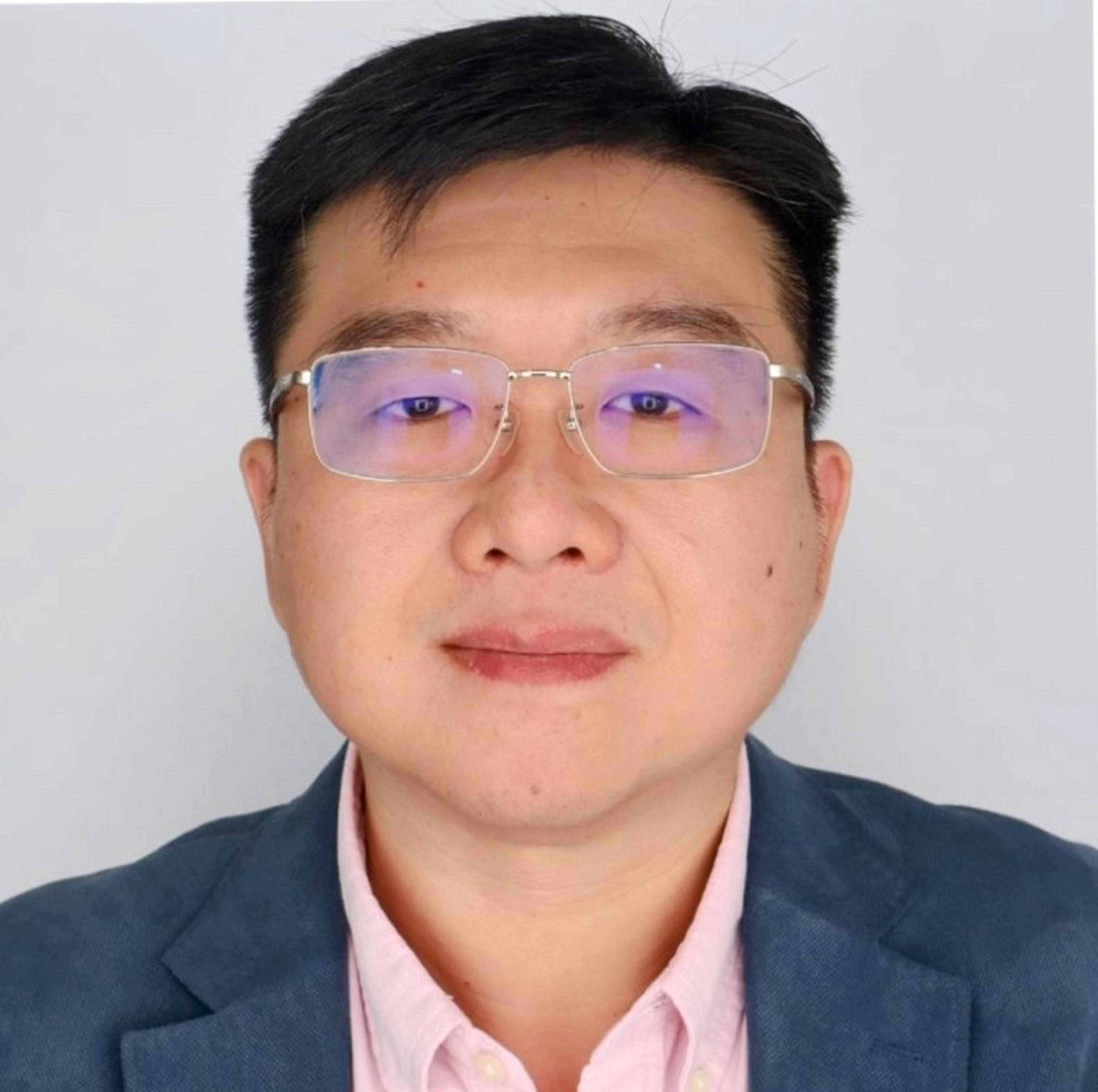 headshot of Eugene Teo