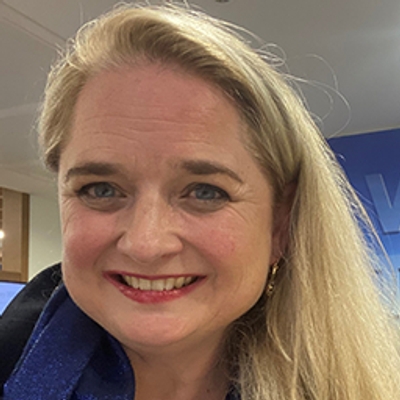 headshot of Evelien Visser