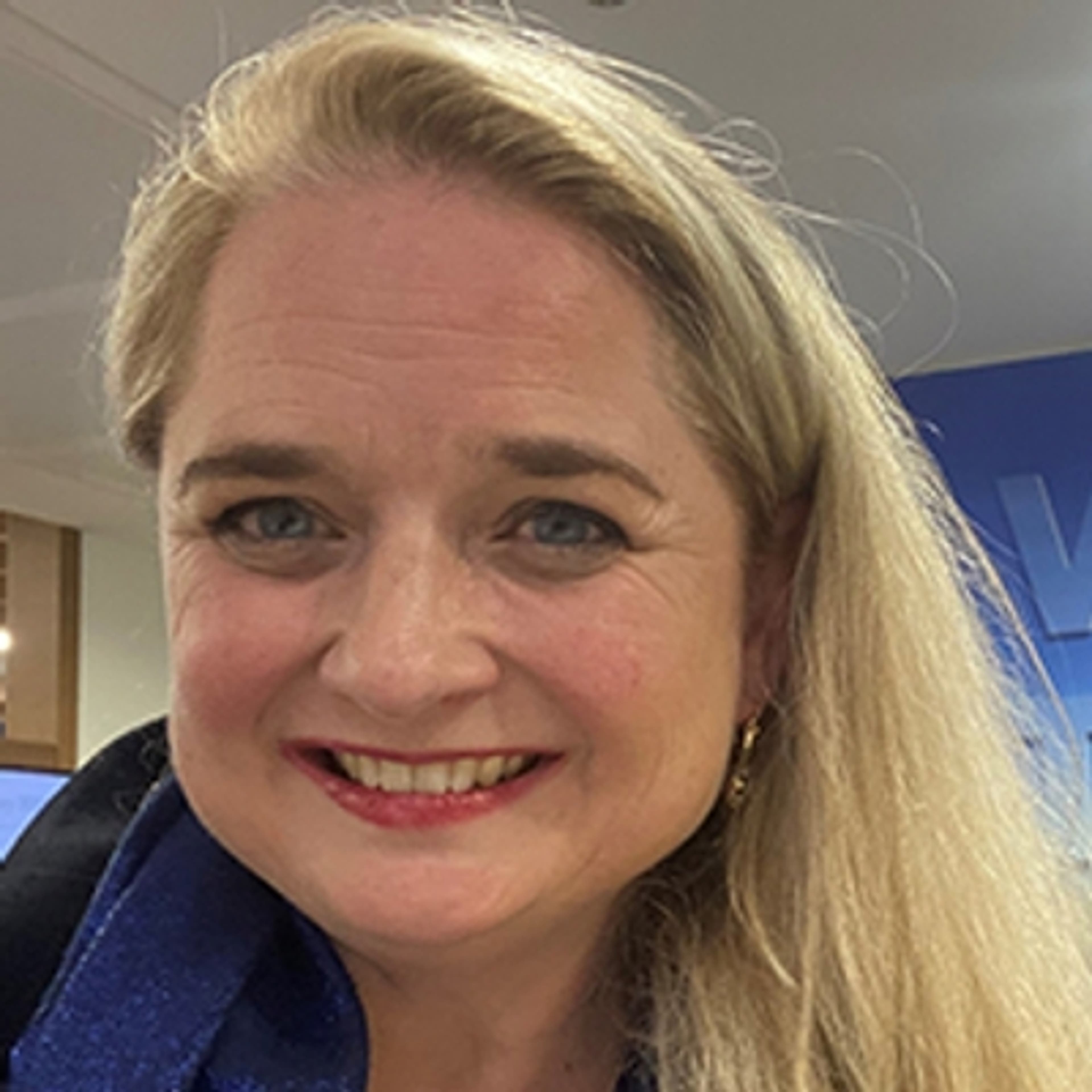 headshot of Evelien Visser