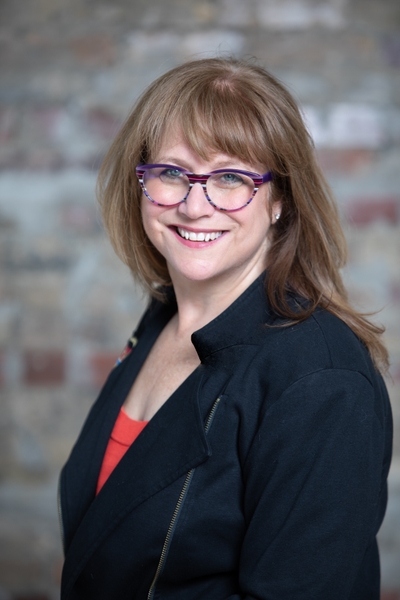 headshot of Robin Gould-Soil