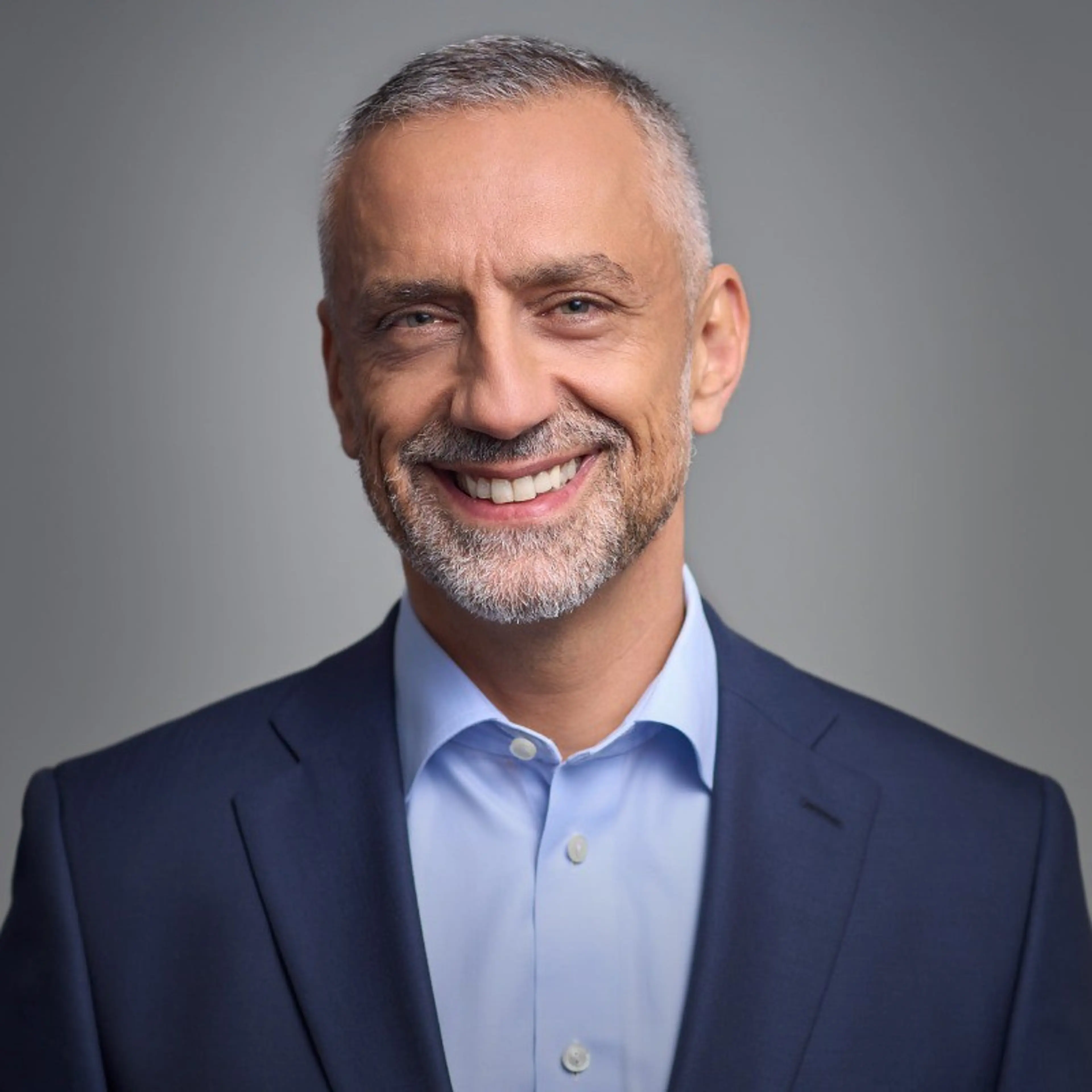 headshot of Hans-Peter Fischer