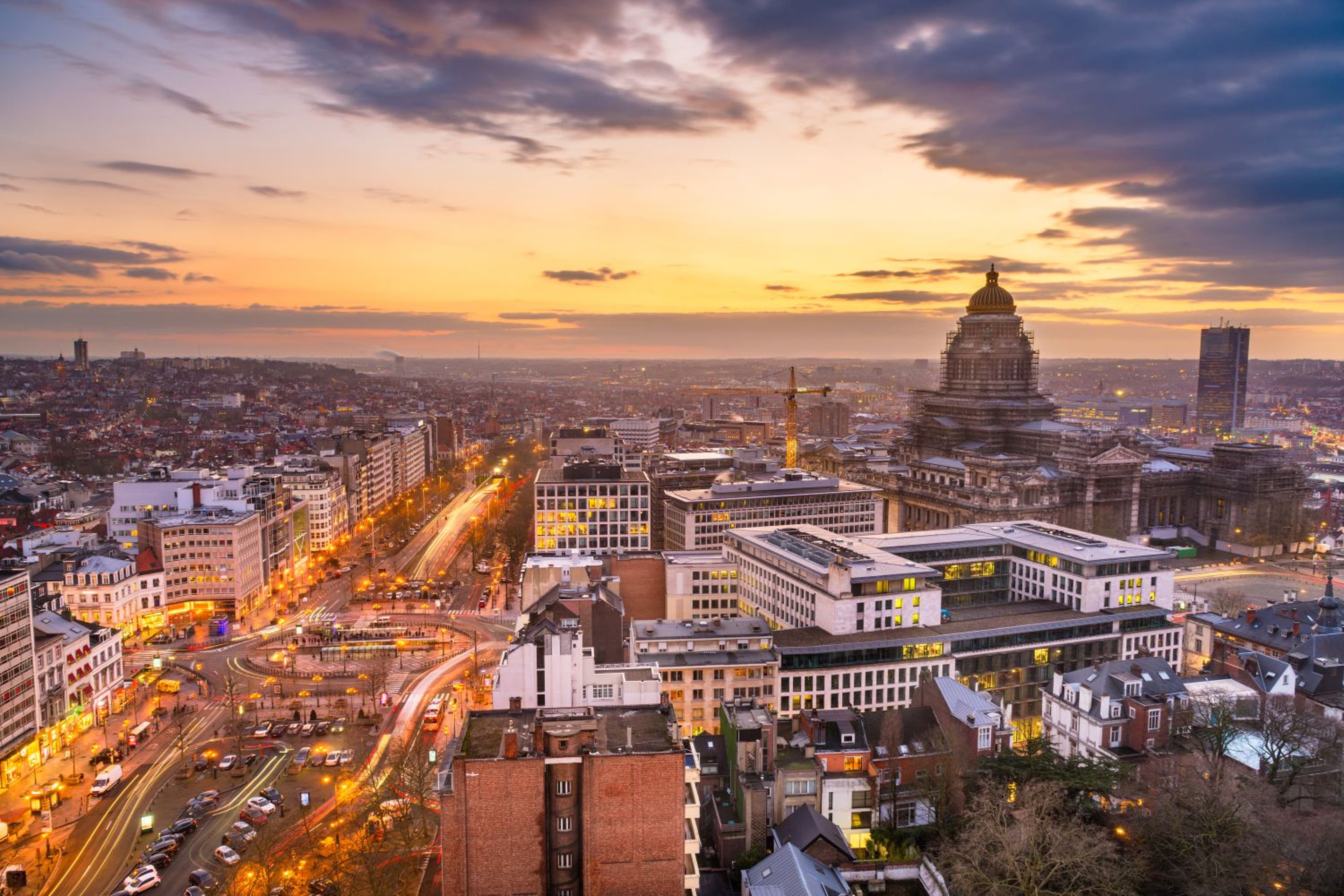 brussels-sunset-city-eu-081925.jpg