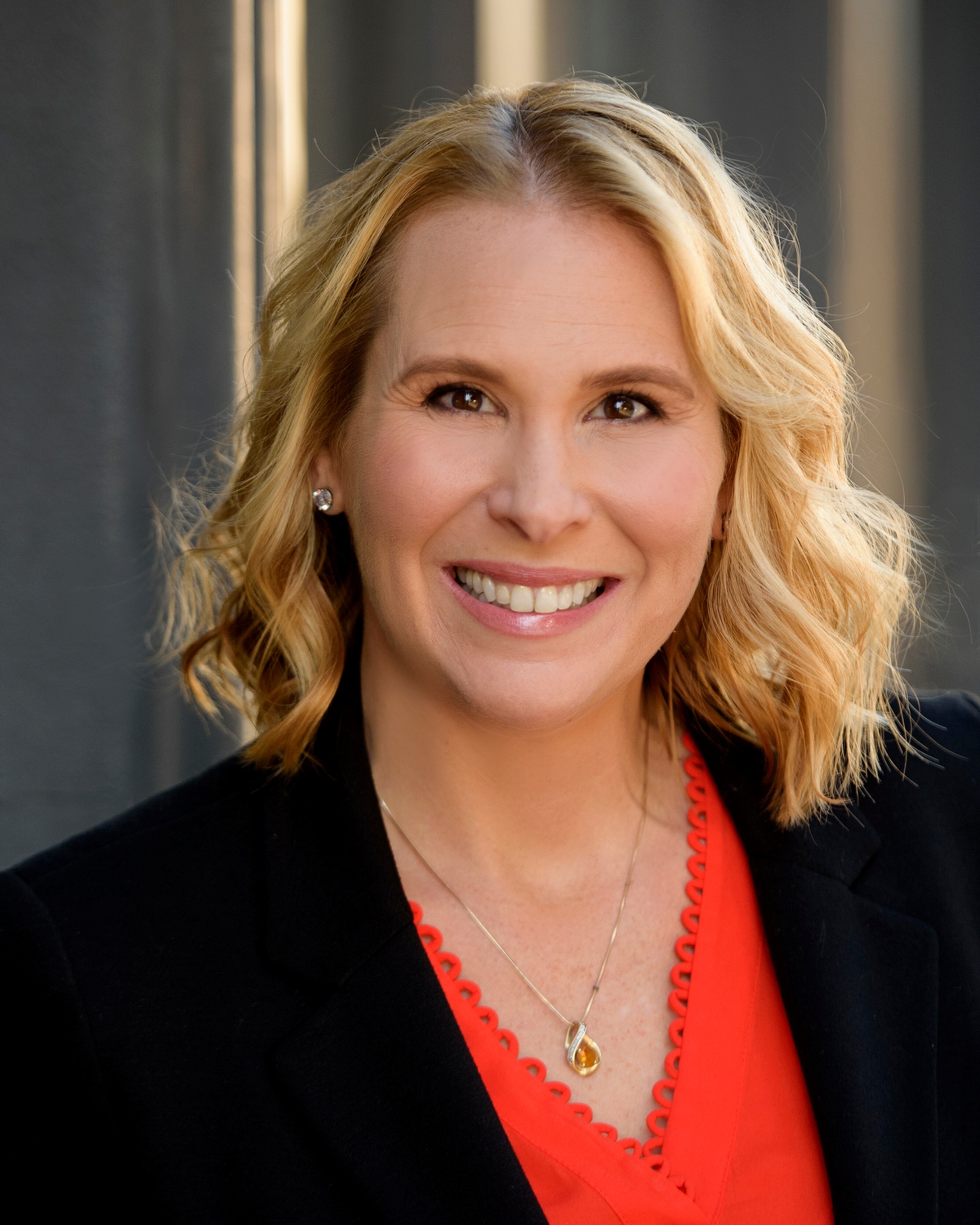 headshot of Rachel Michelin