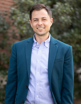 headshot of Scott Bloomberg