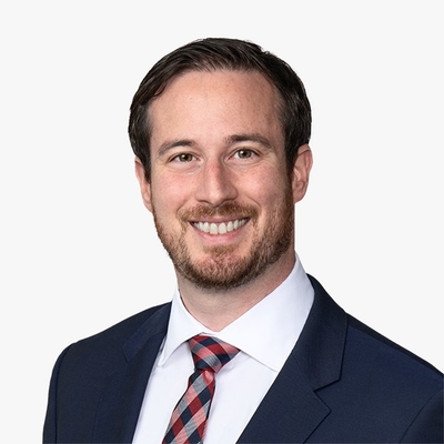 headshot of Elliot Golding